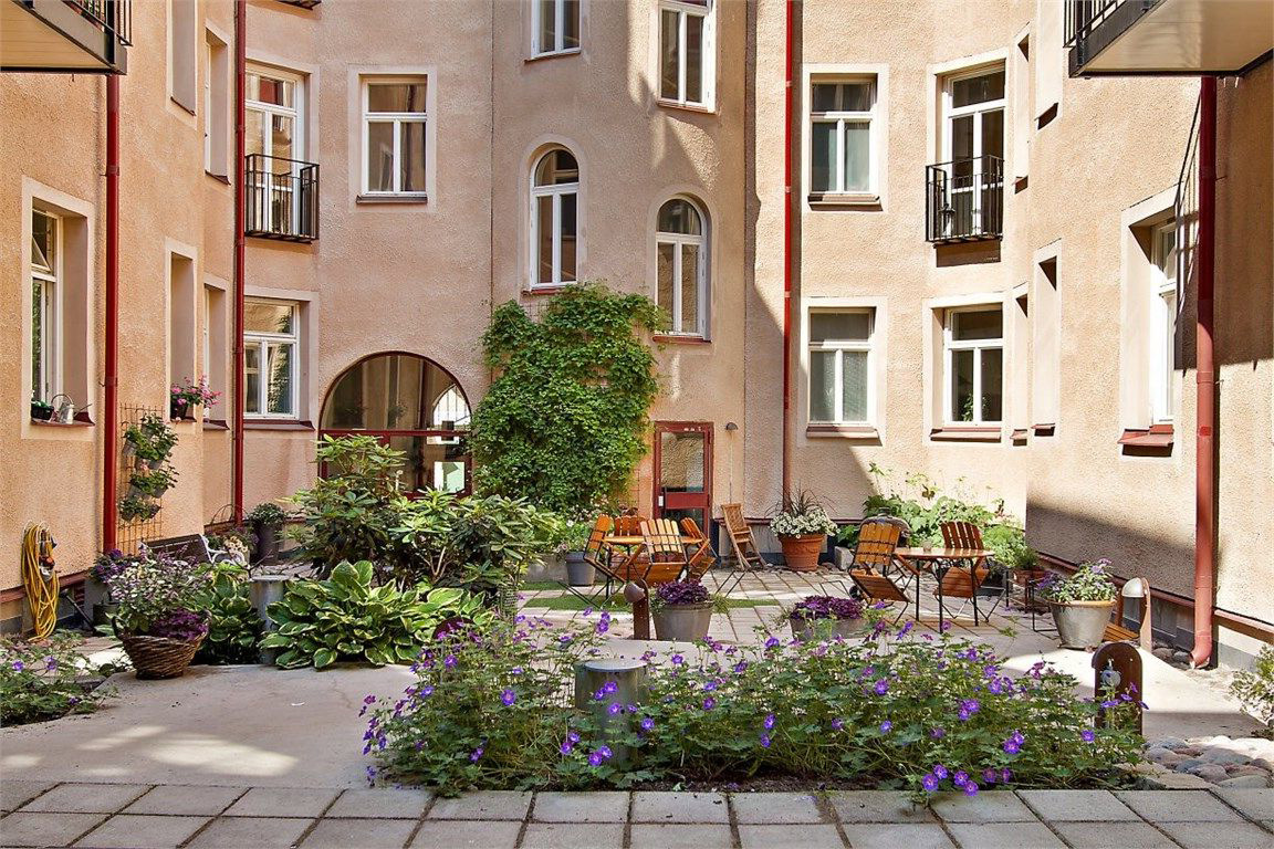 Renovering av innergård